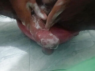 Mastrubation and jizm XXL indian dick