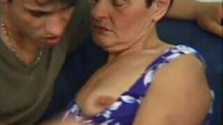 70 year older granny lure y&period;