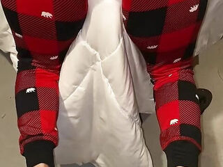 Melove splendid donk In cock-squeezing crimson & Black Pants