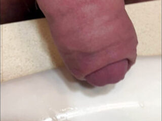 Uncut foreskin, ginormous sausage peeing compilation