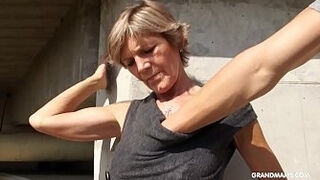 Hot blondie inked old cougar gives the hottest blowjobs