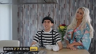 Milfs Like it humungous - &lpar;Brooklyn Blue&comma; Jordi El Polla&rpar; - Pantomime fuckin' - Brazzers