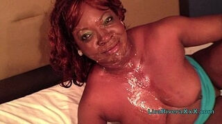 Lisa Rivera and Poizon Ivy share good-sized BBC Superhotfilms