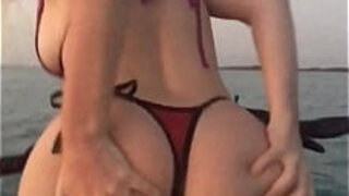 CHICA MAS CALIENTE DEL MUNDO SEXO PUBLICO MOTO DE AGUA MÉXICO