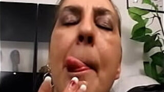 Tina Monti unshaved Italian mature - rectal office ufficio