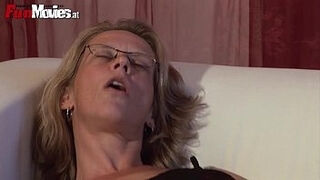 FUN flicks German mummy having Fun