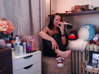 I Love to eat My Own Feet