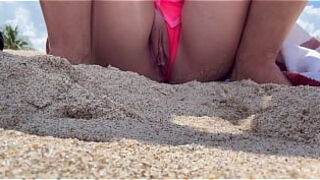 Italian large cupcakes cougar Artemisia enjoy at the beach in Florida Flashing her edible wet gash and peeing fetish