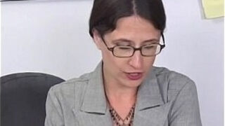 Mature Lena Ramone wooly cootchie and Siiick Facial