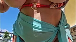 Britney Swallows' Public Tits & Ass&period; Mature first-timer bathing suit funbags Reveal&excl; Real Outdoor Flashing Videos