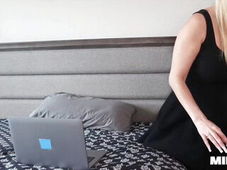 Tech Support: Alana Luv faps off and bangs his giant cock
