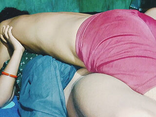 Desi super hot aunty plowed by her young man new romantic lovemaking video