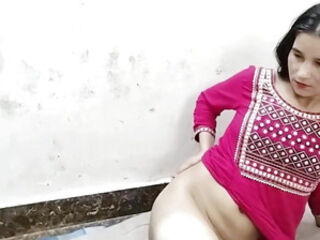 Muslim gal uske step brother-in-law ne ghar me collar karke pel diya