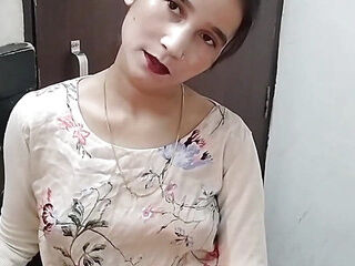 Cute step sister-in-law ko nanga kar ke pel diya