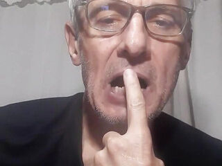 A red-hot Romantic lovin’ smooch with My Mouth and My Tongue Let's Do It Together.