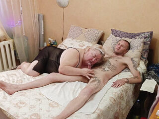 Stepmom empties my balls of jism by giving a deep blowjob