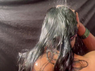 Indian chick douche to live show, very Hot