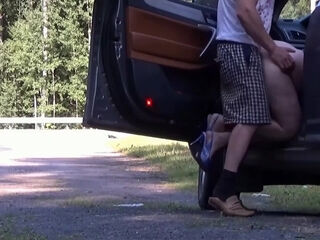 Milf allows stranger to bang her by the side road - Amateur