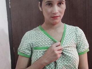 School dame ka uniform utaar kar hotel me jabar dasti pela